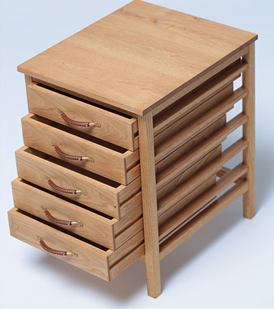 ファイリングキャビネット